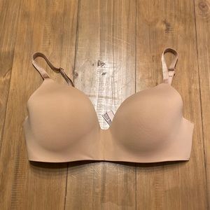 Victoria’s Secret T-Shirt Bra Lightly Lined Wireless Bra 36DD